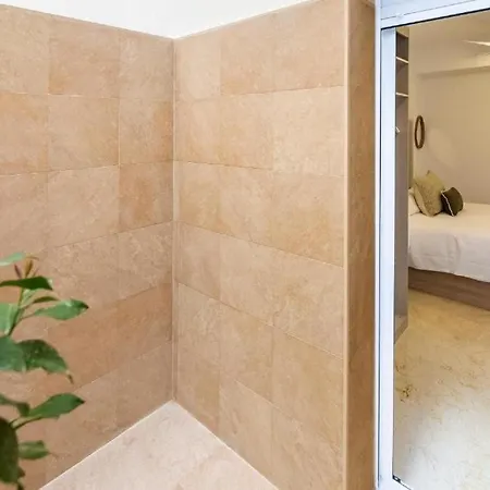 Plaza Emilio Luque 5 Apartman