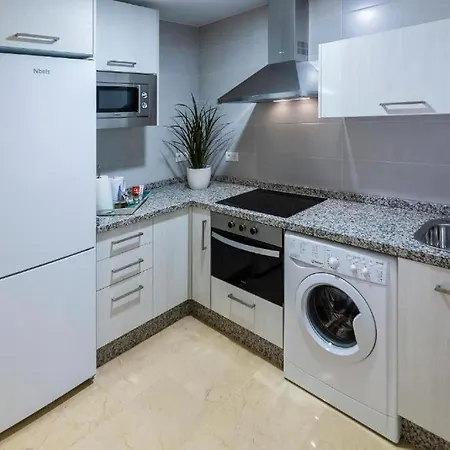 Apartman Plaza Emilio Luque 5