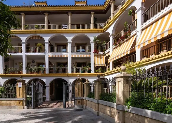 Plaza Emilio Luque 5 דירה *