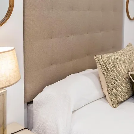 Апартаменты Plaza Emilio Luque 5