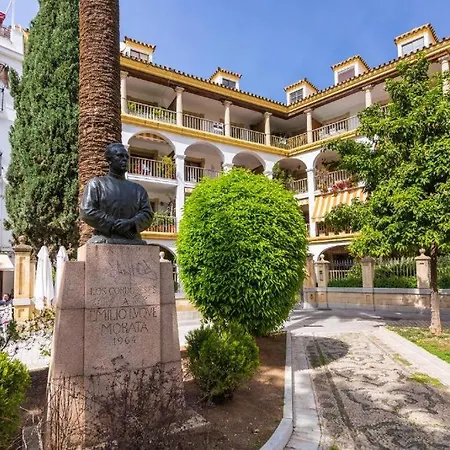 Plaza Emilio Luque 5 *