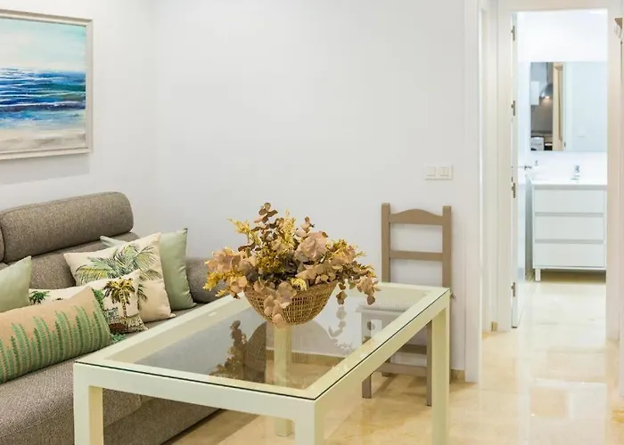 Plaza Emilio Luque 5 *